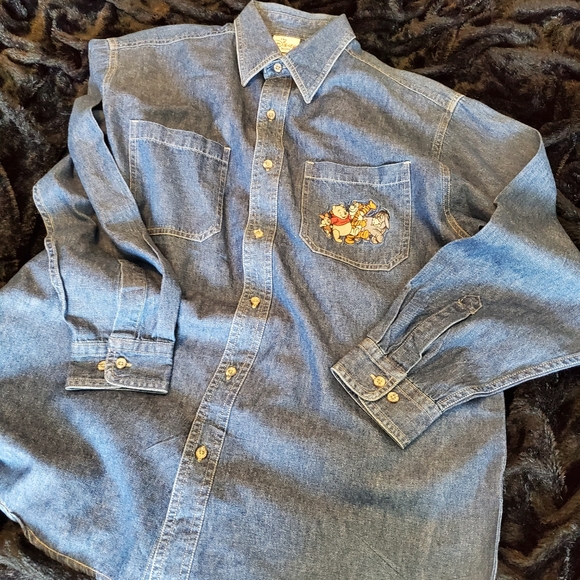 Disney's Winnie The Pooh Button Down - Picture 6 of 8